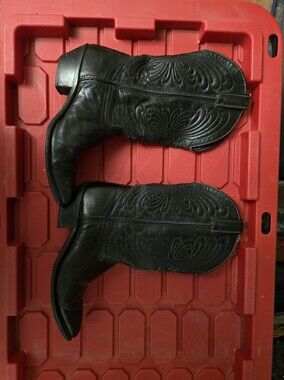 Laredo Black Leather Western Heeled Boots with Embroidery